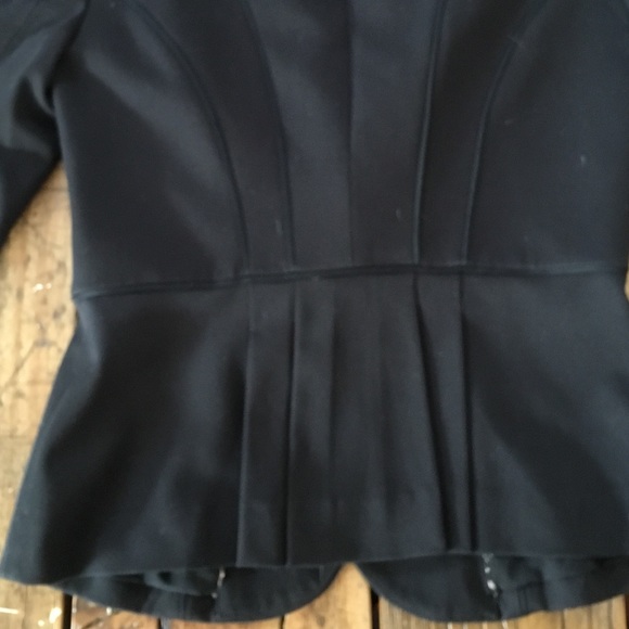 Black 3/4 Length sleeve fitted suit jacket - Picture 3 of 3